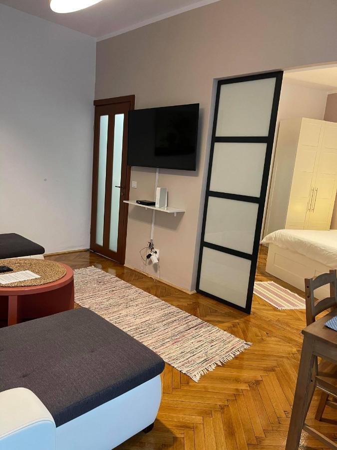 Interbellic Flat Appartamento