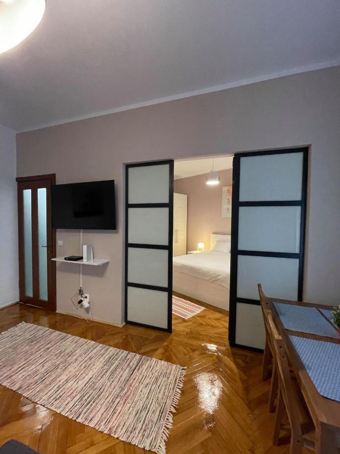 Interbellic Flat Apartament *