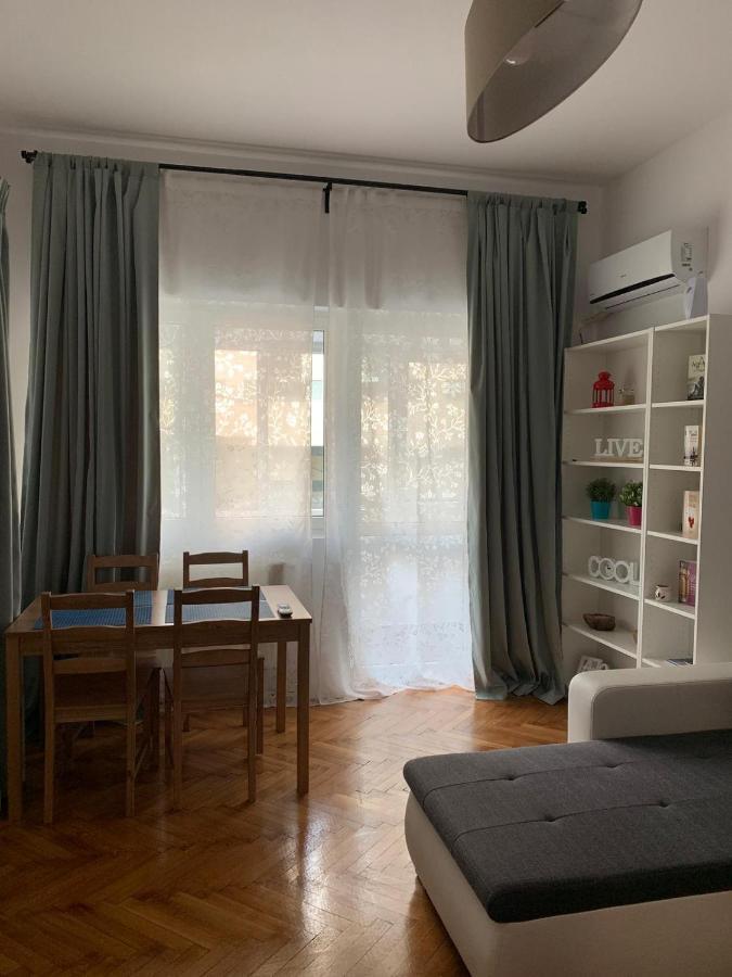 Apartment Interbellic Flat Bucharest